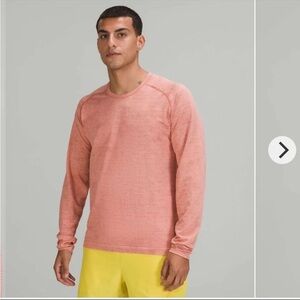 MENS Lululemon Metal Vent Tech Long Sleeve Shirt 2.0 Disrupted Grid Mulled Wine
